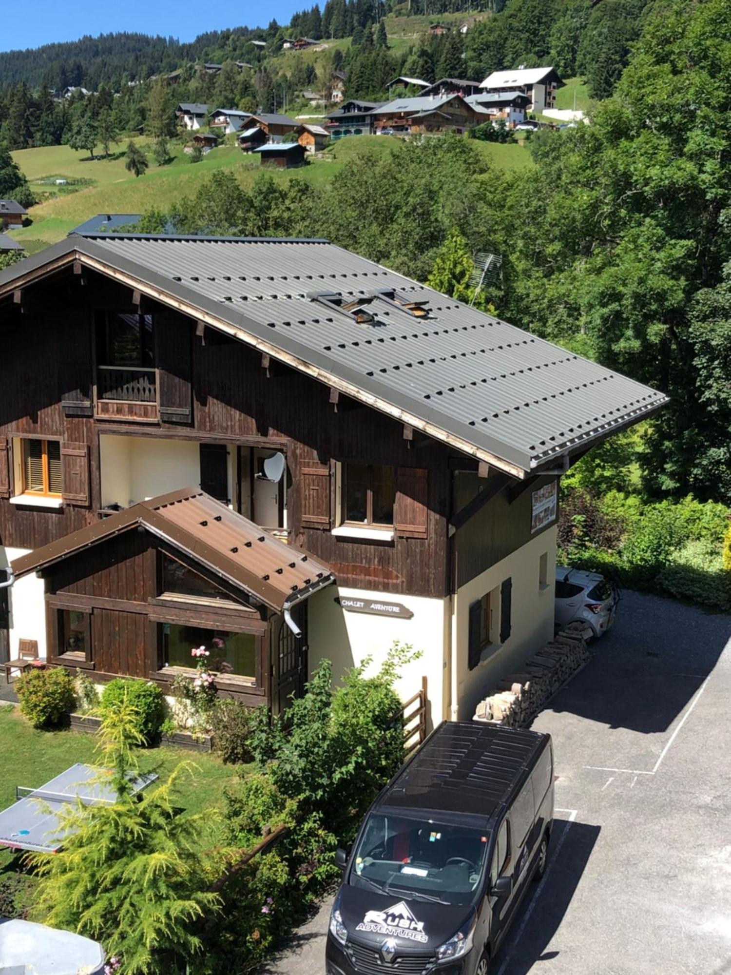Chalet Aventure B&B เลส์เฌต์ ภายนอก รูปภาพ