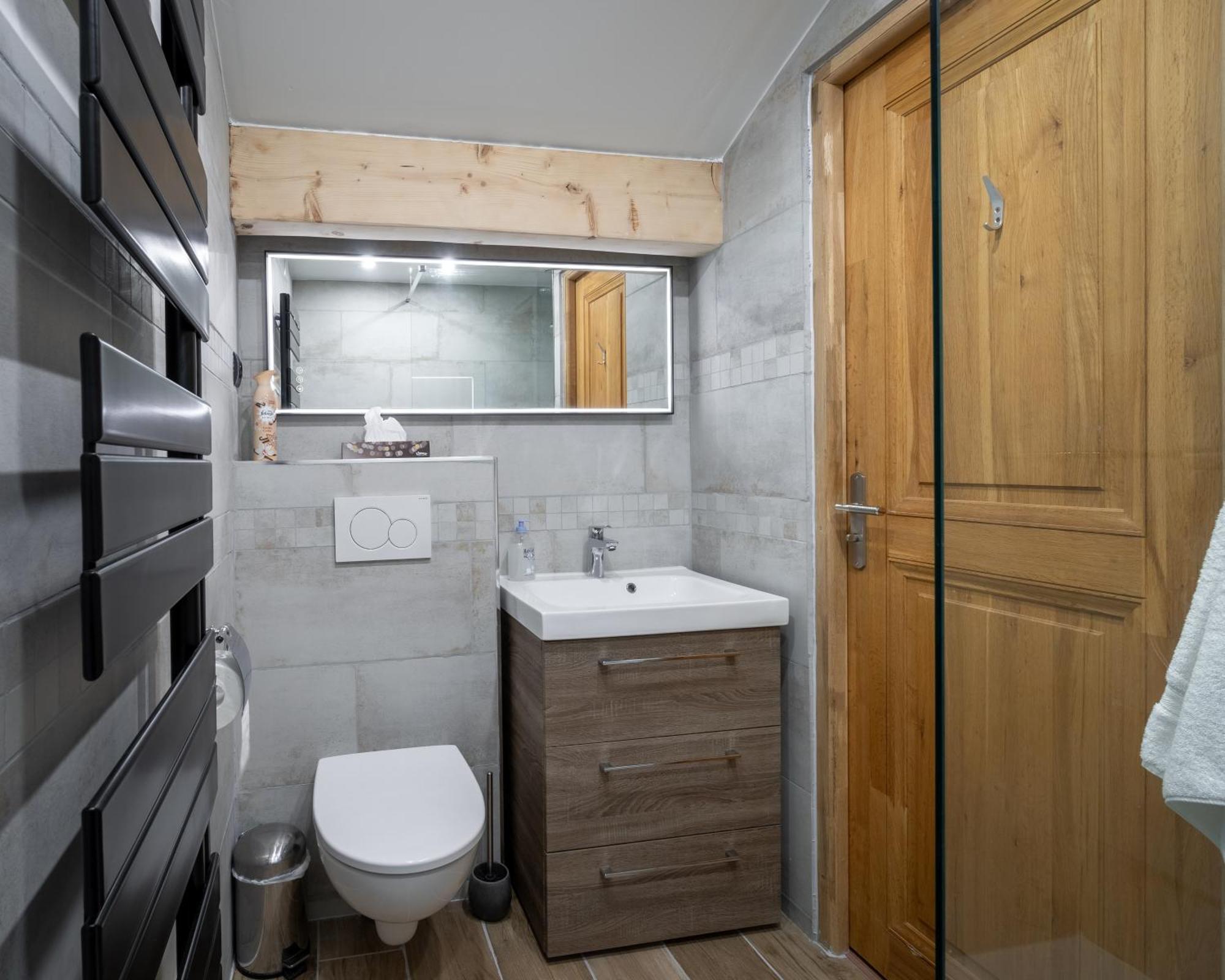 Chalet Aventure B&B เลส์เฌต์ ภายนอก รูปภาพ